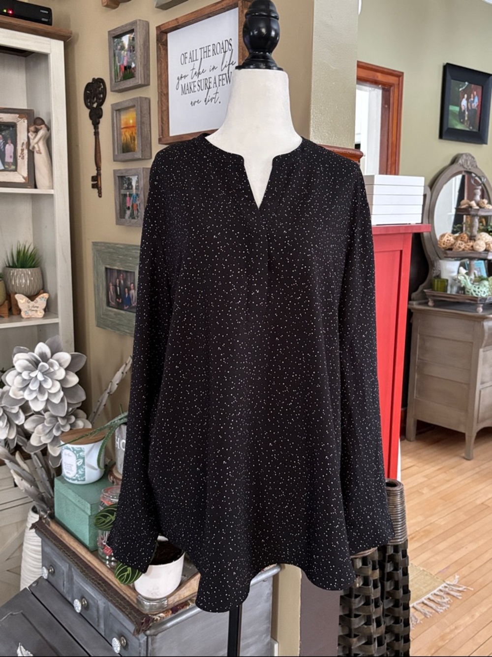 Hilary Radley Black Speckled Notch-Neck Long Sleeve Blouse, Size XL